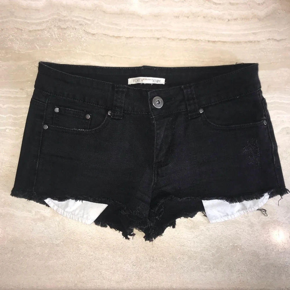 Cut off black denim shorts